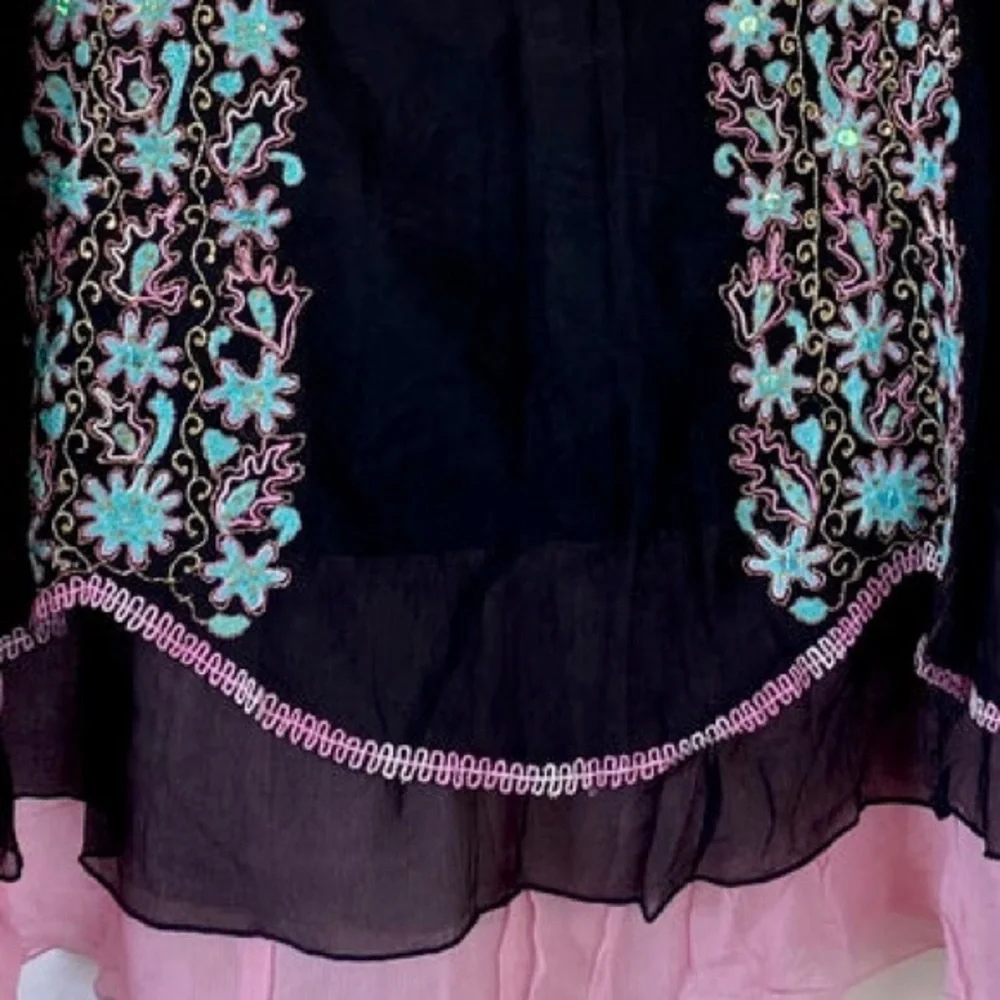 Vintage Athropologie Embroidered Skirt - Women’s size 4 - Picture 3 of 8